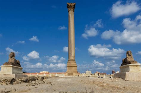 Pompey's Pillar: A Majestic Testament to Roman Engineering and Timeless Beauty!