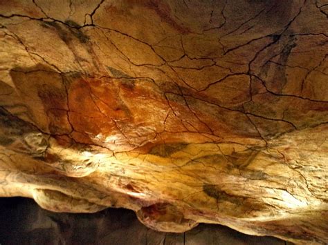 The Museo de la Cueva de Altamira! A Journey into Prehistoric Times and Artistic Wonder